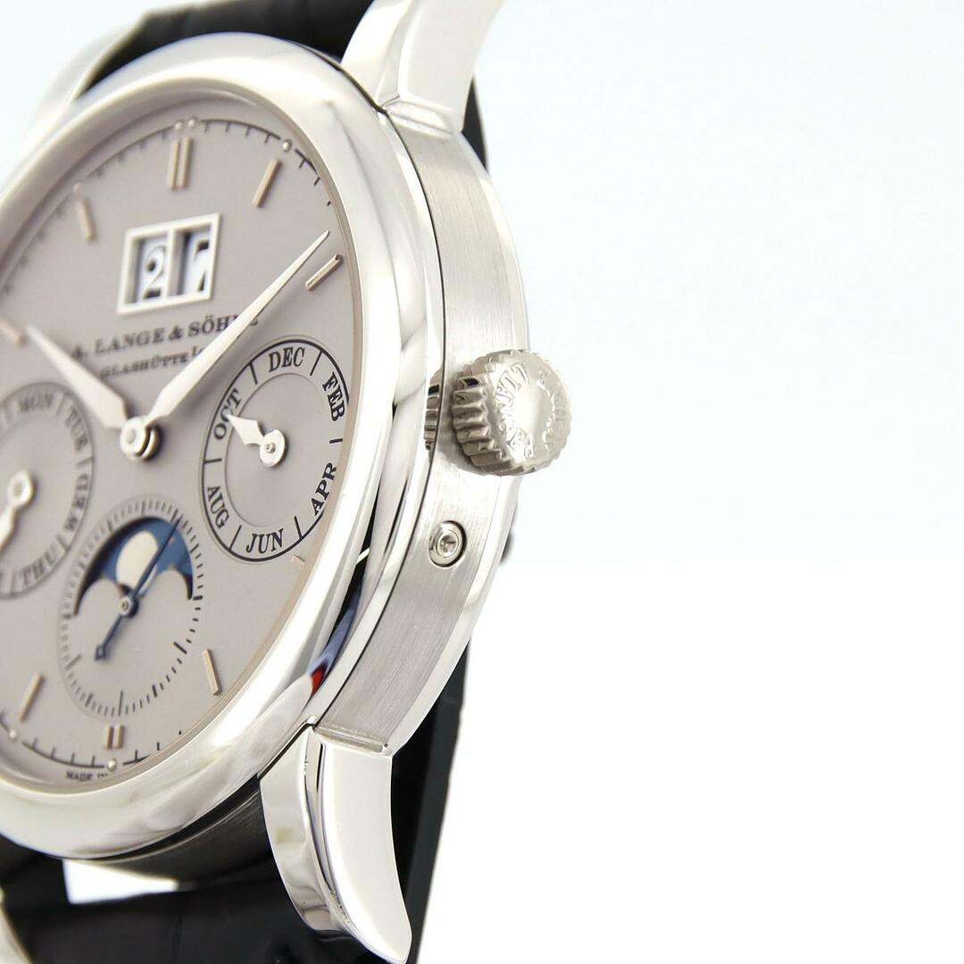 A. Lange & Söhne（A. Lange & Sohne）(ランゲアンドゾーネ)のランゲ&ゾーネ サクソニアアニュアルカレンダー PT 330.025E/LS3302AP PT 自動巻 メンズの時計(腕時計(アナログ))の商品写真