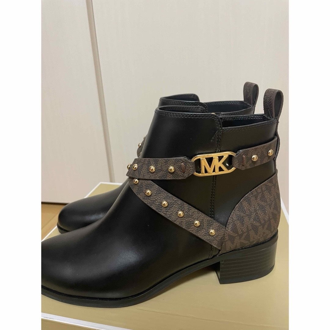 Michael Kors(マイケルコース)のMICHEAL KORS    マイケルコース　ブーツ レディースの靴/シューズ(ブーツ)の商品写真