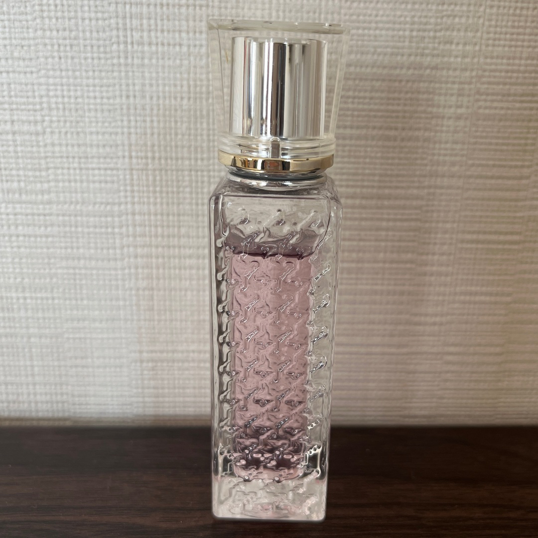 Christian Dior(クリスチャンディオール)のミス ディオール ブルーミング ブーケ ローラー パール  20ml コスメ/美容の香水(香水(女性用))の商品写真