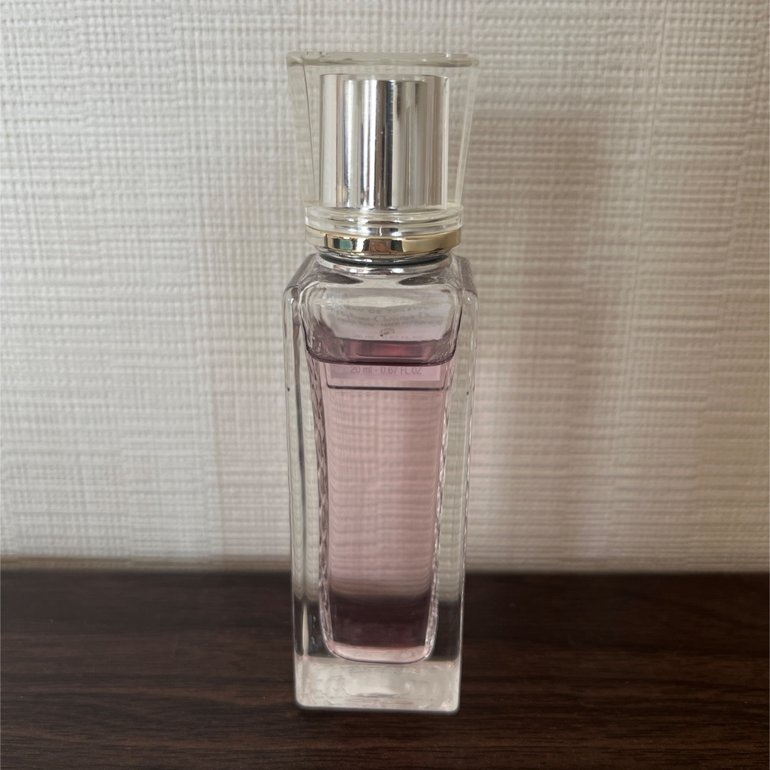 Christian Dior(クリスチャンディオール)のミス ディオール ブルーミング ブーケ ローラー パール  20ml コスメ/美容の香水(香水(女性用))の商品写真