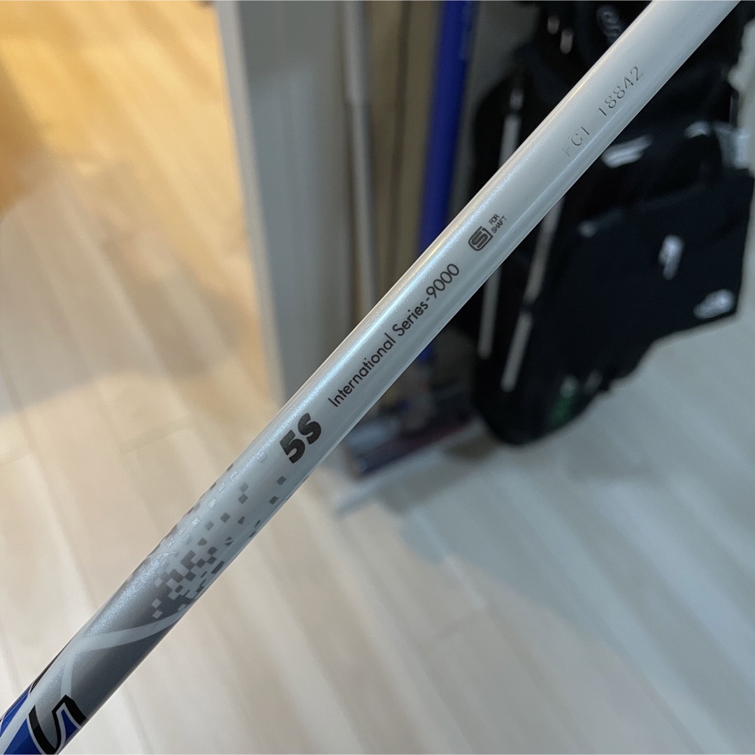 USTMamiya(マミヤ)の(美品) Attas Cool 5S シャフト テーラーメイド スリーブ スポーツ/アウトドアのゴルフ(クラブ)の商品写真