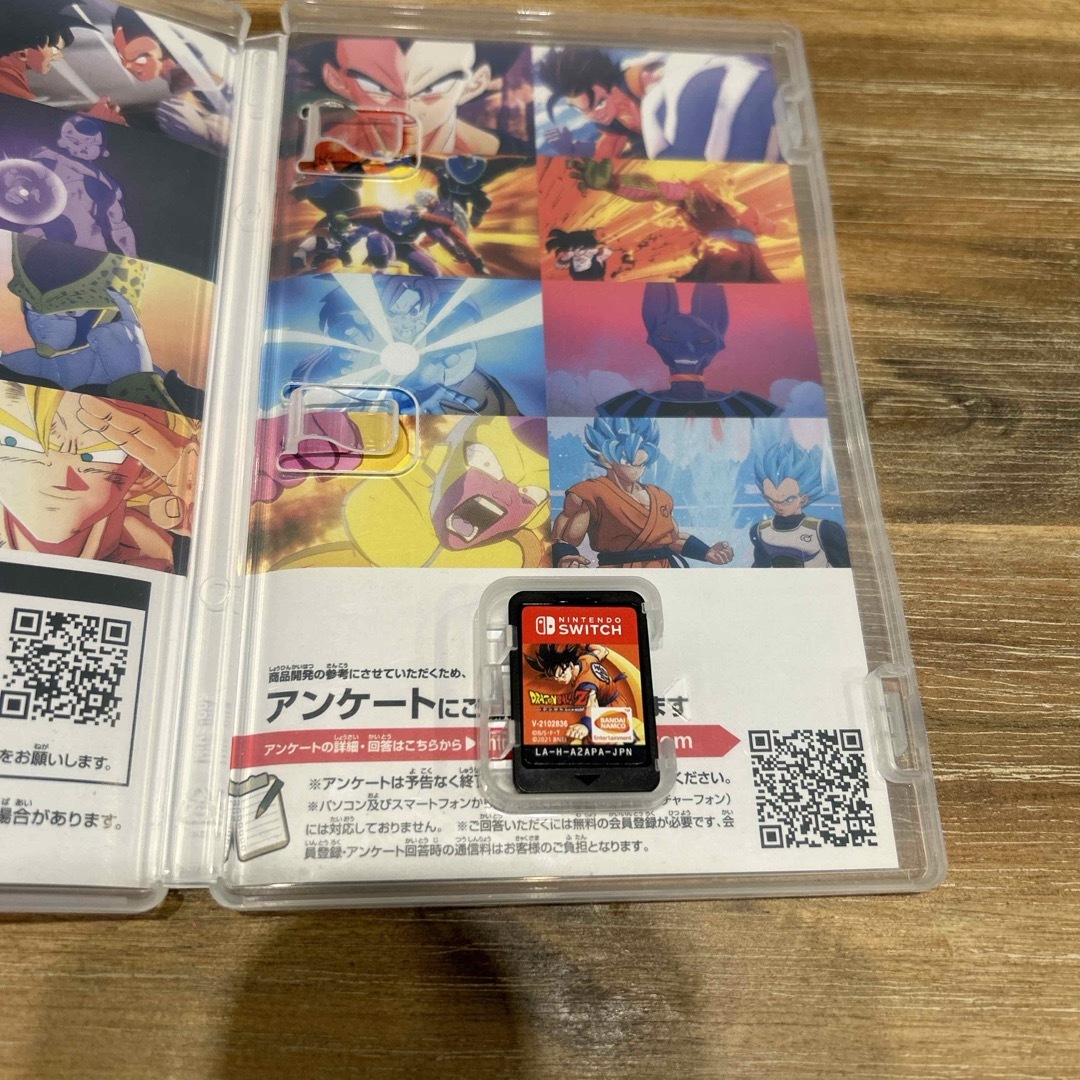 Nintendo Switch(ニンテンドースイッチ)のドラゴンボールZ カカロット　Switch　KAKAROT＋新たなる覚醒セット エンタメ/ホビーのゲームソフト/ゲーム機本体(家庭用ゲームソフト)の商品写真