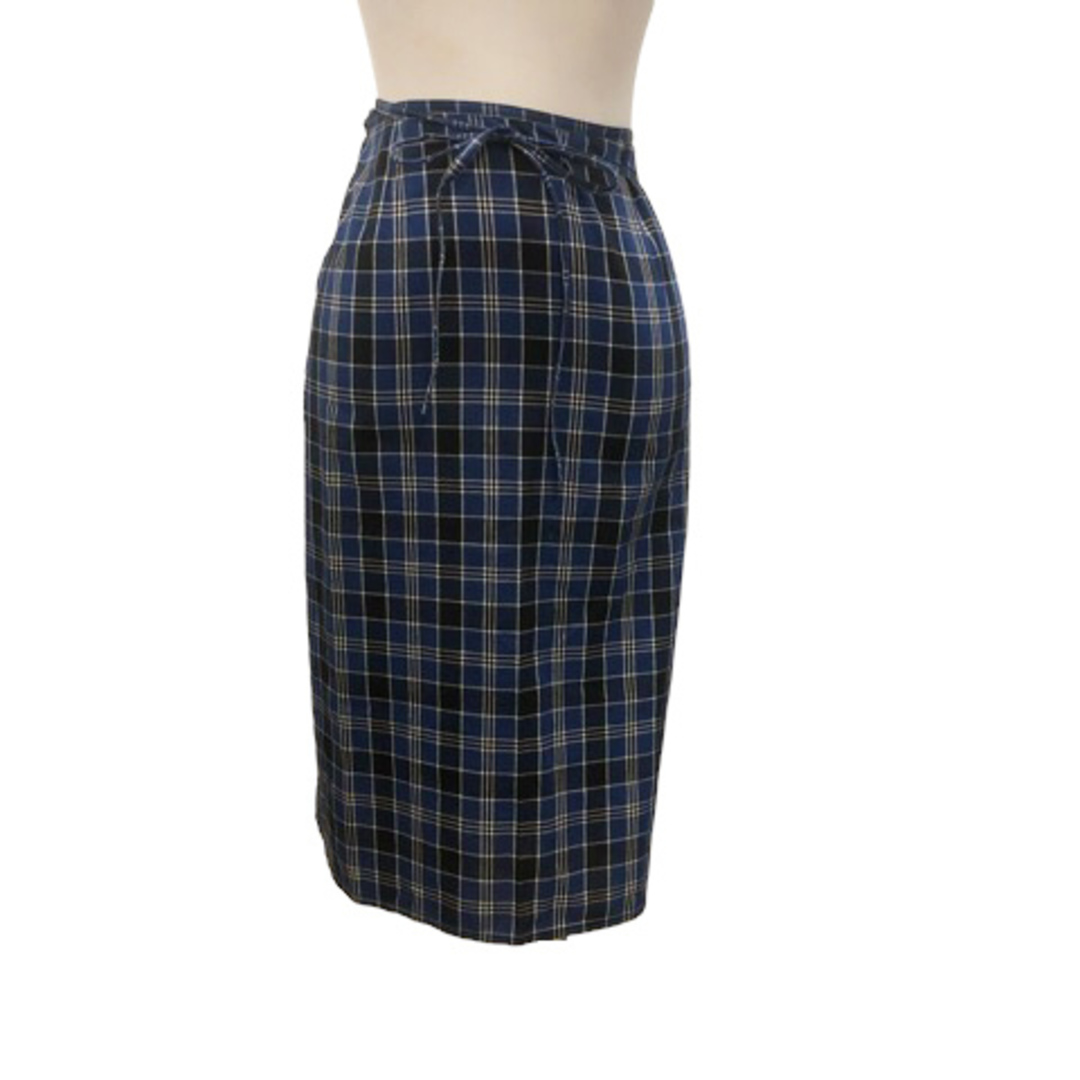 agnes b.(アニエスベー)のアニエスベー スカート ラップスカート チェック 40 青 ブルー 黒 白 レディースのスカート(その他)の商品写真
