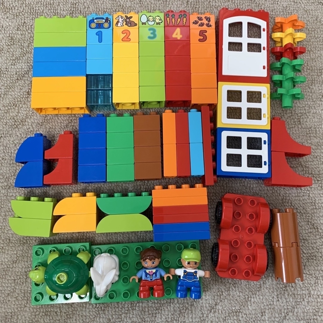 Lego(レゴ)の年内処分！duplo LEGO ＆　LEGO CITY非売品付 キッズ/ベビー/マタニティのおもちゃ(積み木/ブロック)の商品写真