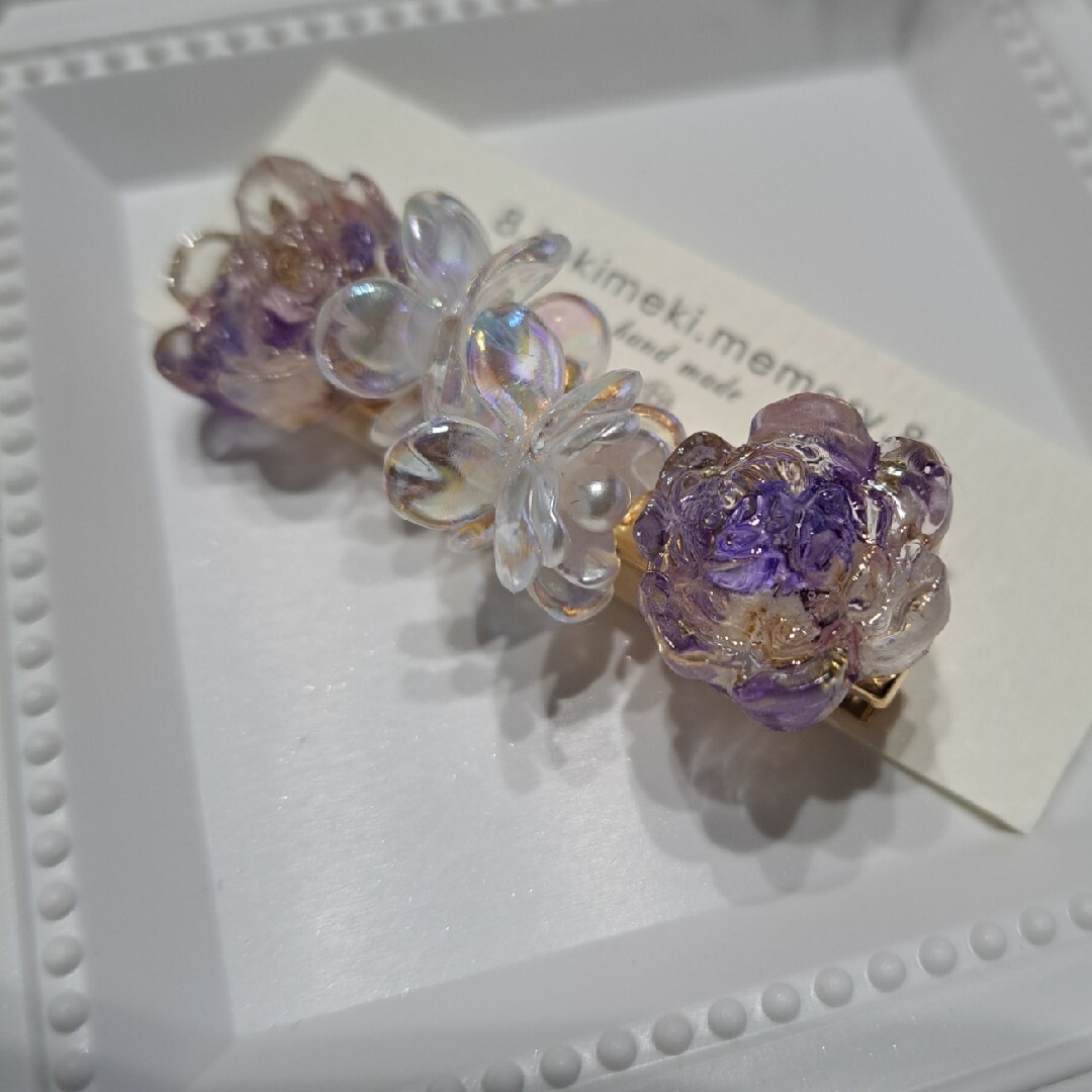 18上　19 中　20下　 ハンドメイド　レジン　ドライフラワーヘアクリップ ハンドメイドのアクセサリー(ヘアアクセサリー)の商品写真