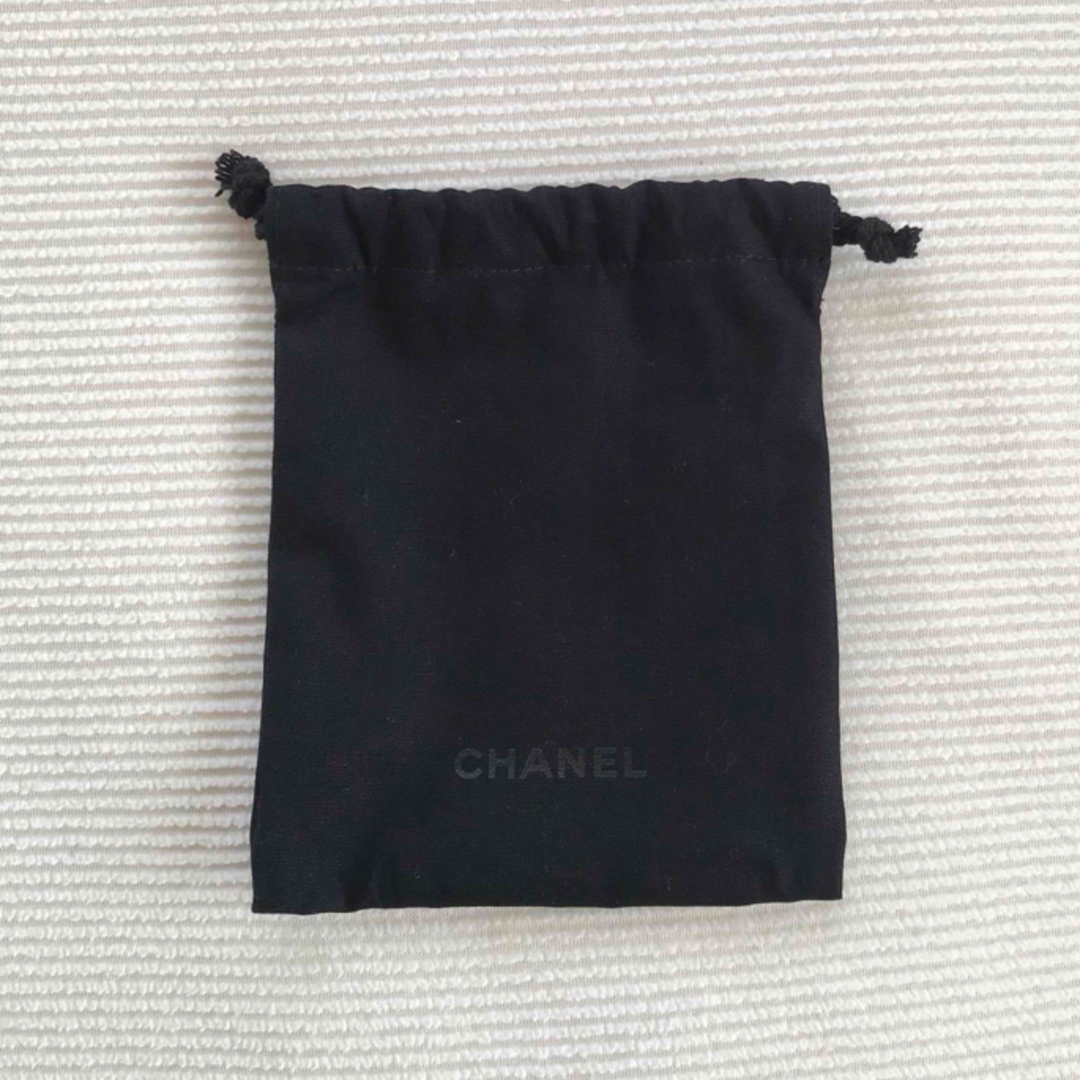 CHANEL(シャネル)のシャネル　ミニ巾着　ファンデーションブラシ　スパチュラ　CHANEL コスメ/美容のスキンケア/基礎化粧品(その他)の商品写真