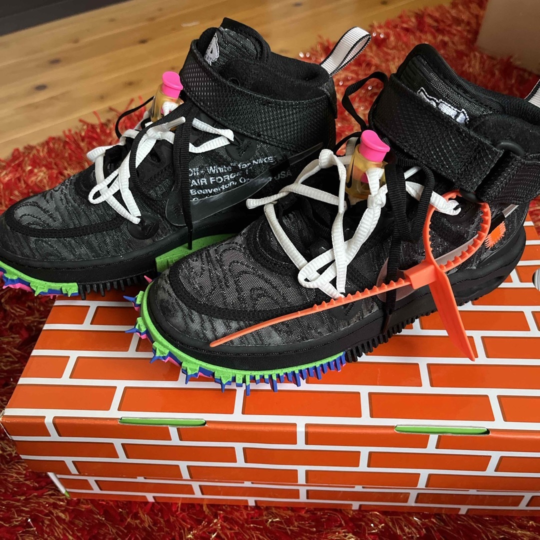 NIKE(ナイキ)のOFF-WHITE NIKE 2022 AIR FORCE♪̊̈♪̆̈ レディースの靴/シューズ(スニーカー)の商品写真