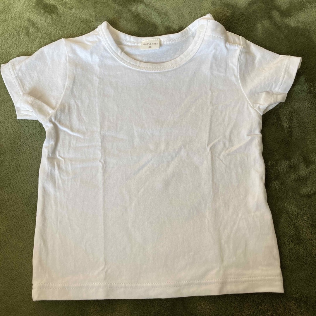 白Tシャツ　95 キッズ/ベビー/マタニティのキッズ服女の子用(90cm~)(Tシャツ/カットソー)の商品写真