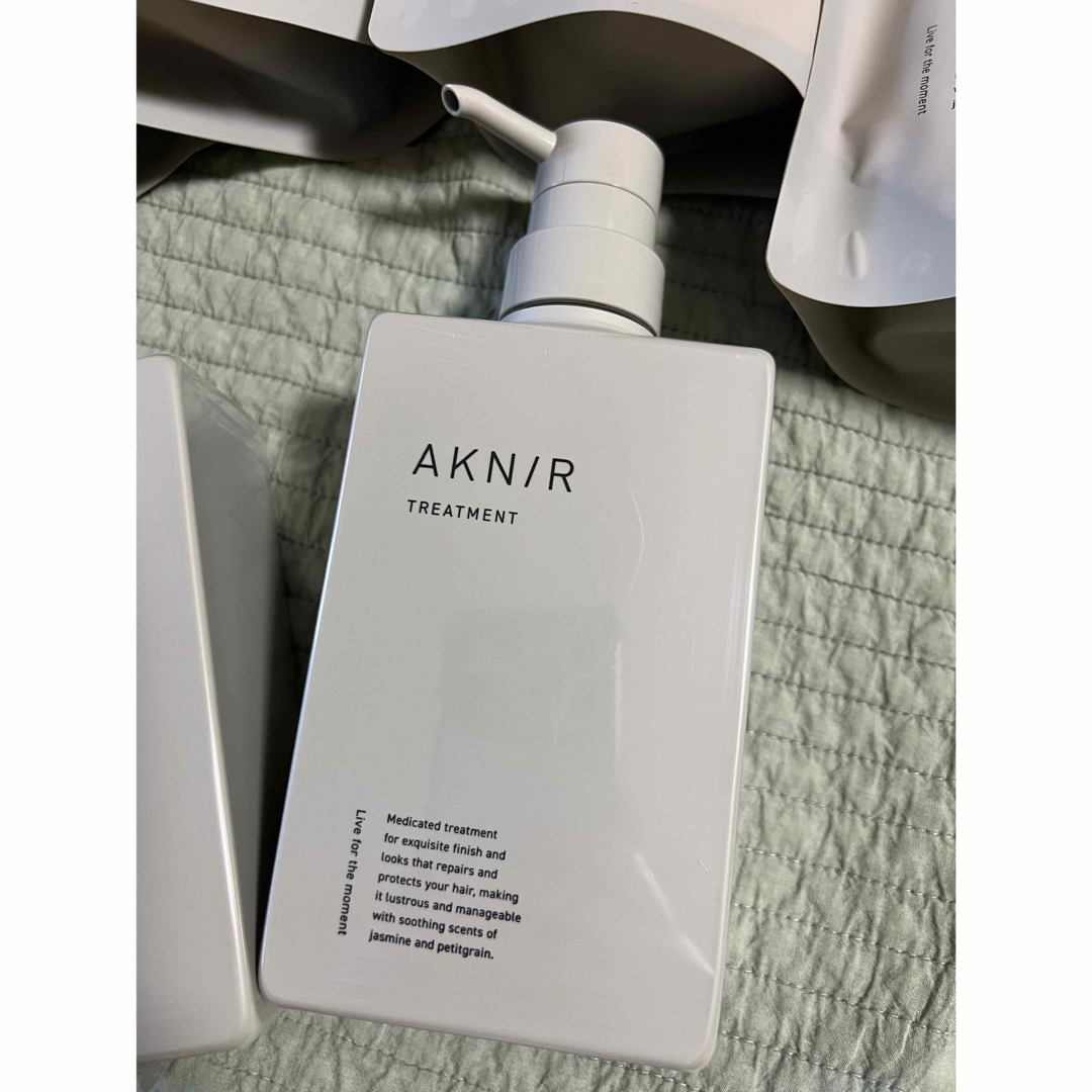 未開封 AKNIR アクニー 薬用ヘアシャンプー& トリートメントセット 未開封 AKNIR アクニー 薬用ヘアシャンプー& トリートメントセット