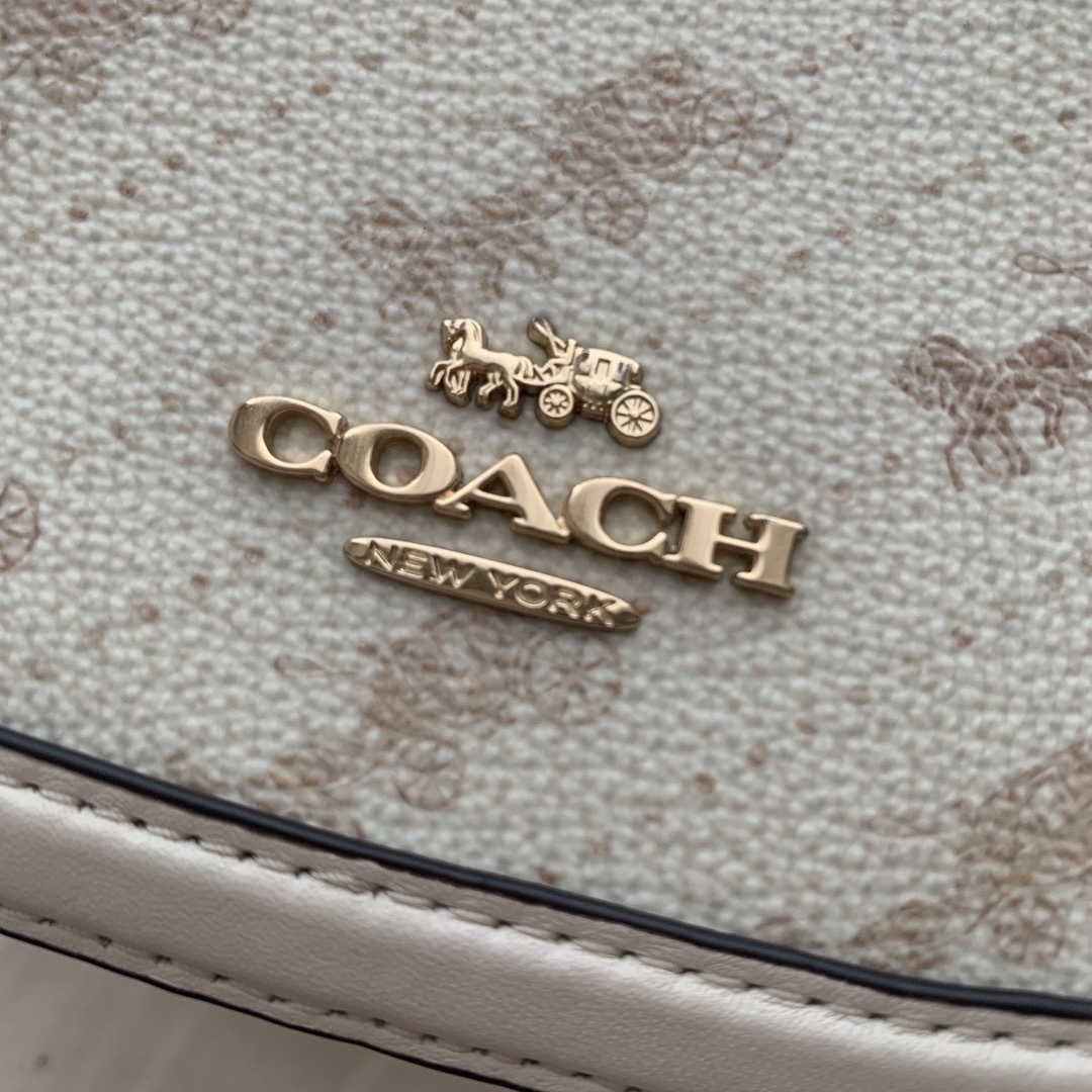 COACH(コーチ)のcoach  ショルダーバッグ レディースのバッグ(ショルダーバッグ)の商品写真