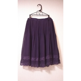 裾レースプリーツスカート 紫(ひざ丈スカート)