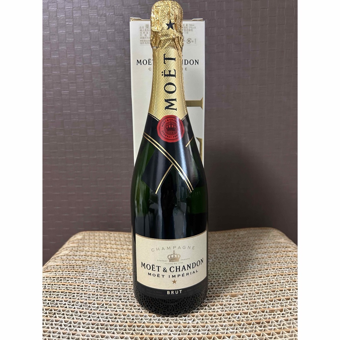 MOËT & CHANDON(モエエシャンドン)の【値下げ】モエ・エ・シャンドン ブリュット アンペリアル 750ml 食品/飲料/酒の酒(ワイン)の商品写真