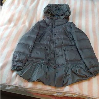 MONCLER(フリル ・ ダウンコート)のフリマアイテム一覧 MONCLER(フリル ・ ダウンコート)のフリマアイテム一覧