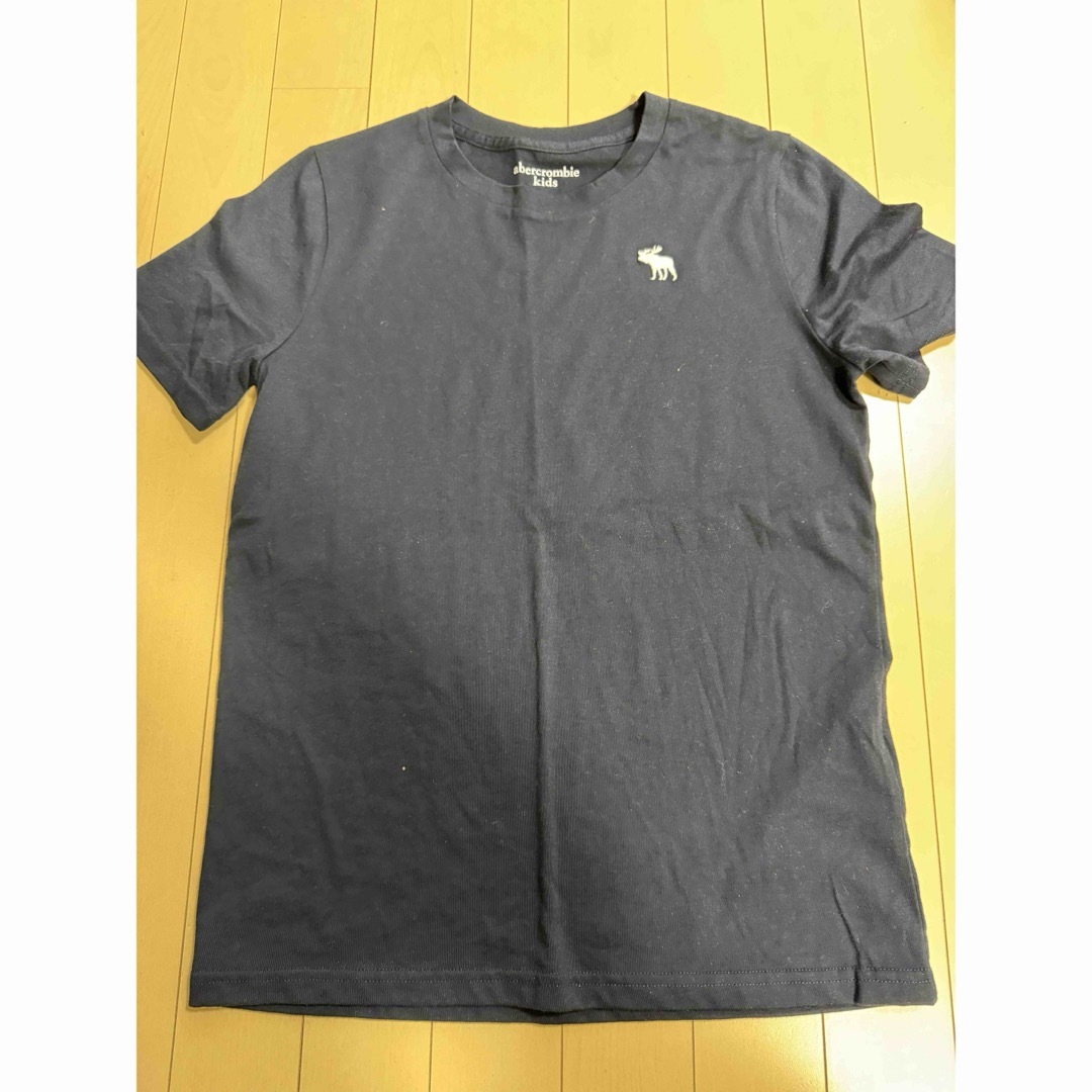 Abercrombie&Fitch(アバクロンビーアンドフィッチ)のAbercrombie&fitch アバクロ キッズ 半袖 4枚セット キッズ/ベビー/マタニティのキッズ服男の子用(90cm~)(Tシャツ/カットソー)の商品写真