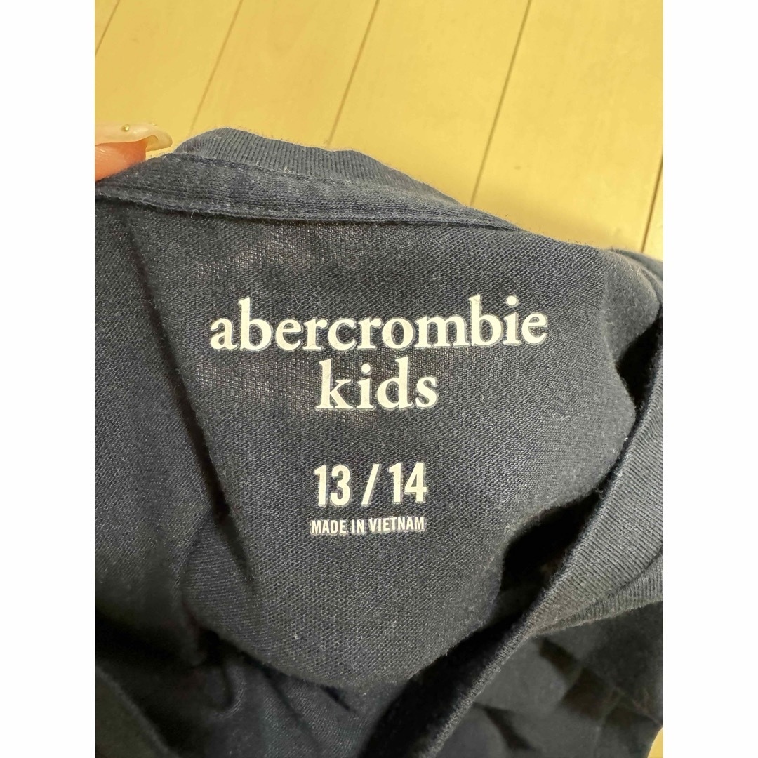 Abercrombie&Fitch(アバクロンビーアンドフィッチ)のAbercrombie&fitch アバクロ キッズ 半袖 4枚セット キッズ/ベビー/マタニティのキッズ服男の子用(90cm~)(Tシャツ/カットソー)の商品写真