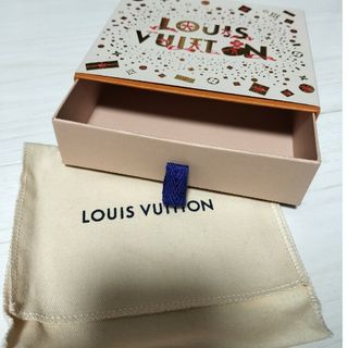 LOUIS VUITTON(ショップ袋)のフリマアイテム一覧 LOUIS VUITTON(ショップ袋)のフリマアイテム一覧