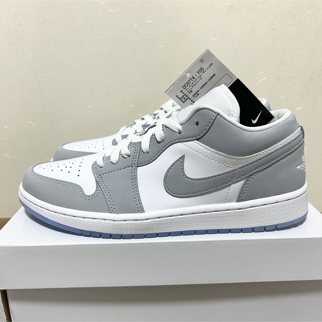 NIKE(ナイキ)のAIR JORDAN 1 LOW エアジョーダン ウルフグレー 27.0cm メンズの靴/シューズ(スニーカー)の商品写真