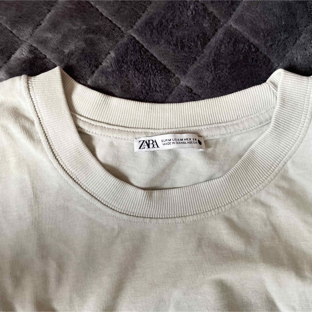 ZARA(ザラ)の体型カバーでビーチを楽しむ、くすみ色リゾートTシャツ レディースのトップス(Tシャツ(半袖/袖なし))の商品写真