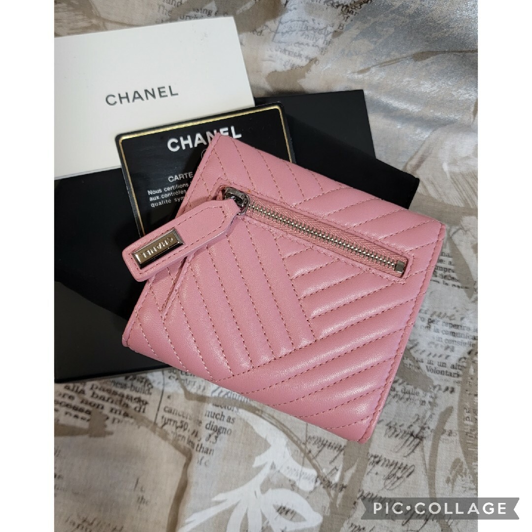 CHANEL(シャネル)の未使用 ❣️超レア❣️CHANEL シェブロン スモール フラップウォレット レディースのファッション小物(財布)の商品写真