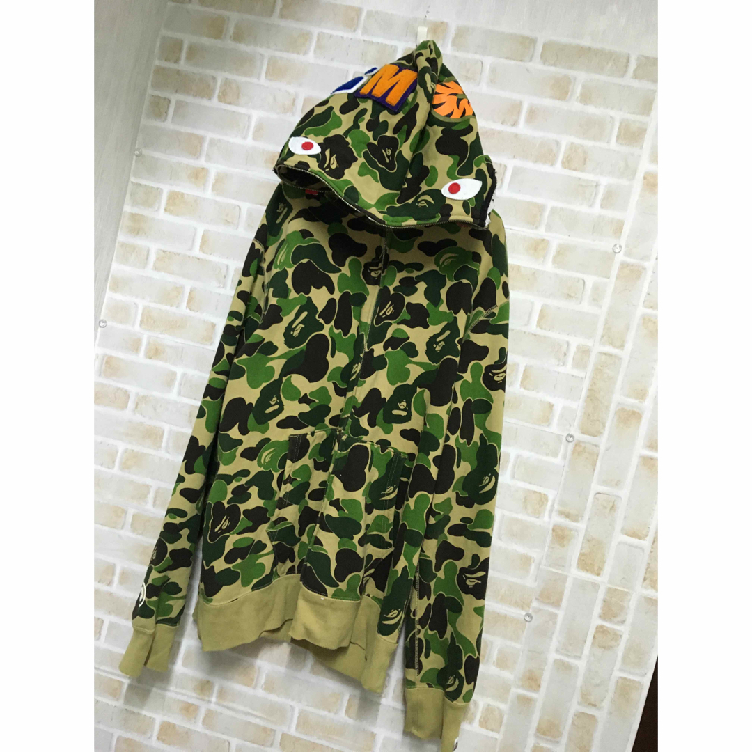 パーカー【激レア】A BATHING APE カモフラ シャーク フルジップ NIZIU