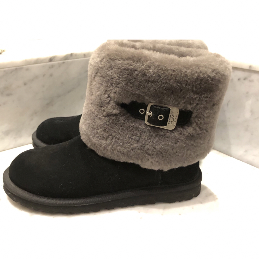 UGG(アグ)のUGG ブーツ ブラック✖️グレー 35 レディースの靴/シューズ(ブーツ)の商品写真