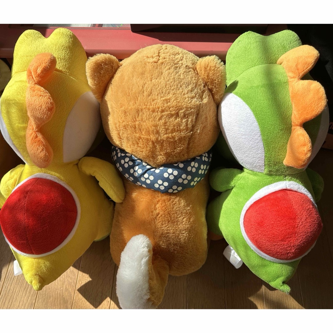 任天堂(ニンテンドウ)の緑🟢黄🟡のヨッシー、わんころのぬいぐるみ　セット エンタメ/ホビーのおもちゃ/ぬいぐるみ(ぬいぐるみ)の商品写真
