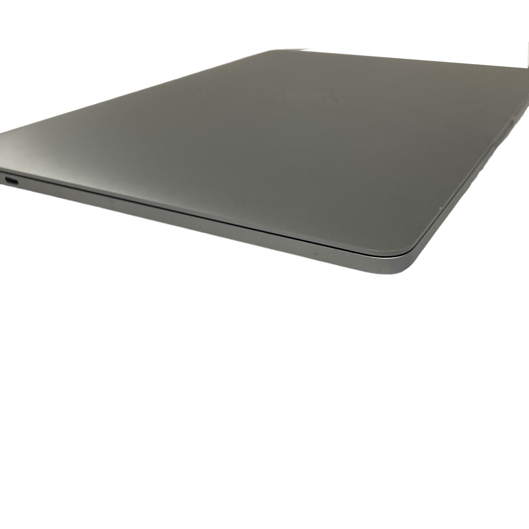 Apple(アップル)のMacBook Pro MXK32J/A スペースグレイ N2312R27 スマホ/家電/カメラのPC/タブレット(ノートPC)の商品写真