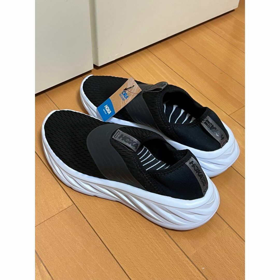 HOKA ONE ONE(ホカオネオネ)の新品　ホカオネオネ　HOKA one one スポーツサンダル　ブラック　25㎝ レディースの靴/シューズ(サンダル)の商品写真