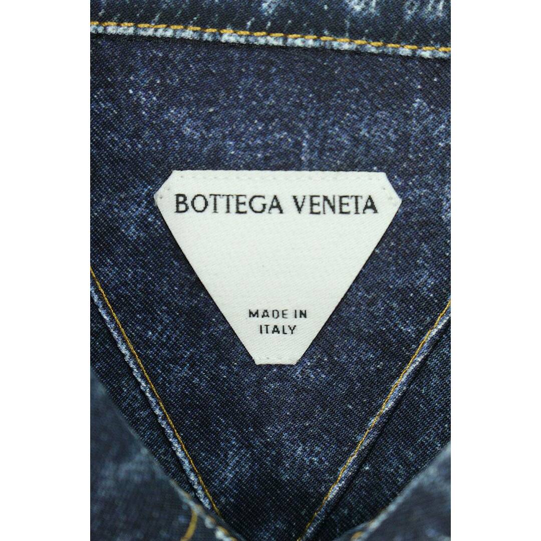 Bottega Veneta(ボッテガヴェネタ)のボッテガヴェネタ  757807 V30K0 デニム転写プリント長袖シャツ メンズ 48 メンズのトップス(シャツ)の商品写真