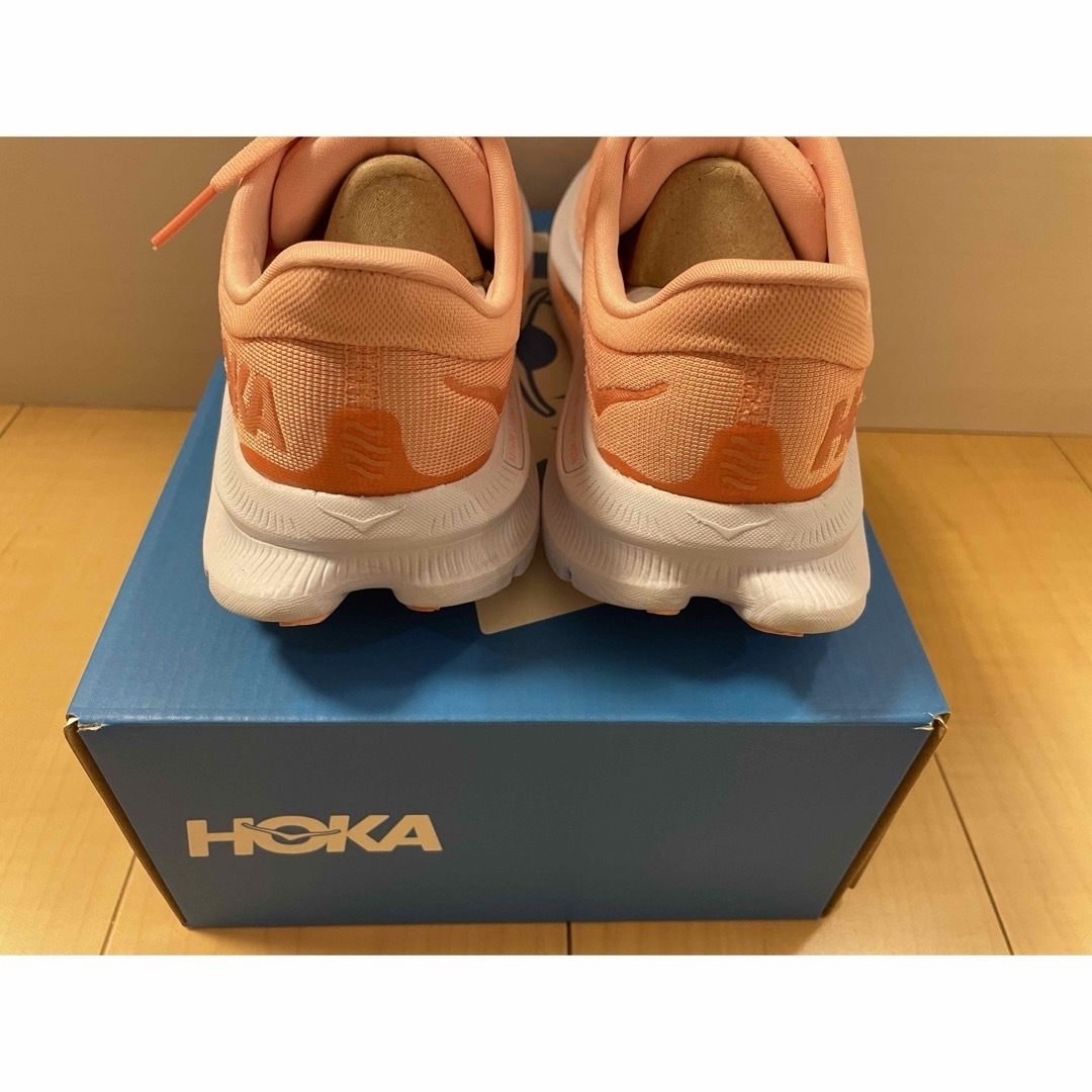 HOKA ONE ONE(ホカオネオネ)のHOKA ONE ONE / KAWANA / 23cm スポーツ/アウトドアのランニング(シューズ)の商品写真