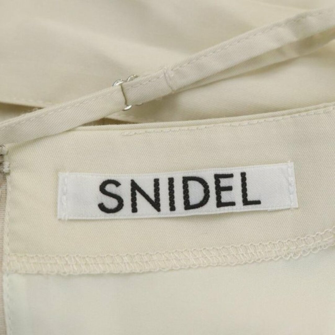 SNIDEL(スナイデル)のスナイデル キャミオールインワン パンツ ベルト付き 0 アイボリー レディースのパンツ(サロペット/オーバーオール)の商品写真