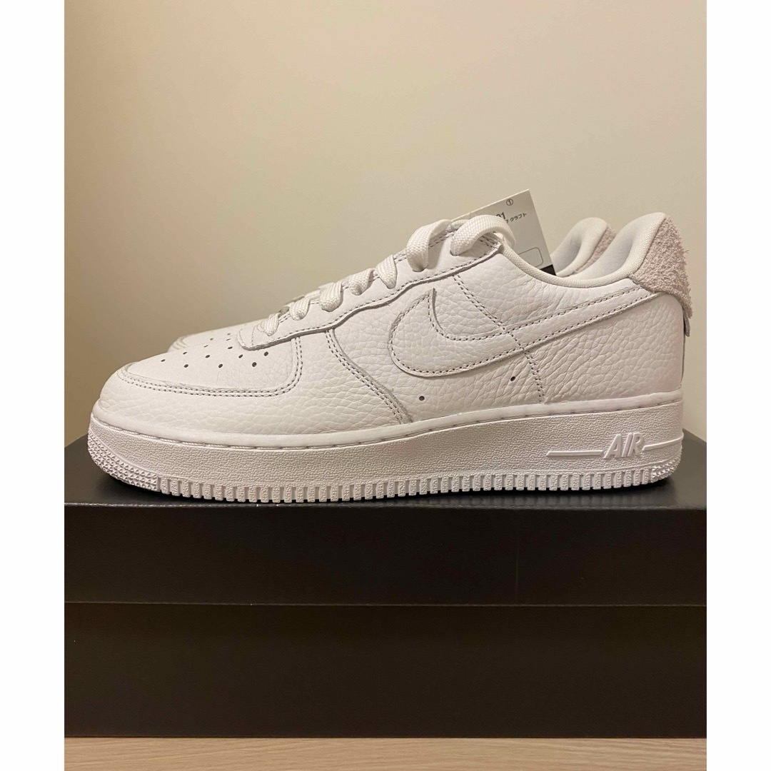 NIKE(ナイキ)の【完売品】NIKE AIR FORCE 1 '07 CRAFT WHITE メンズの靴/シューズ(スニーカー)の商品写真