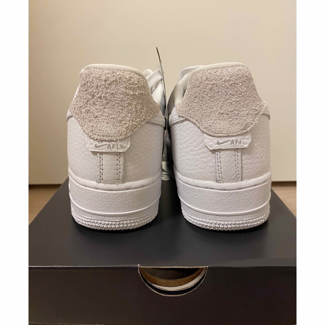 NIKE(ナイキ)の【完売品】NIKE AIR FORCE 1 '07 CRAFT WHITE メンズの靴/シューズ(スニーカー)の商品写真