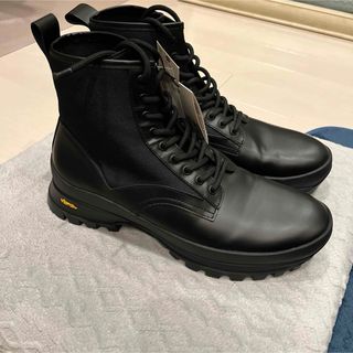 ザラ(ZARA)の訳あり 新品 ZARA レースアップ ブーツ vibram ソール44(ブーツ)