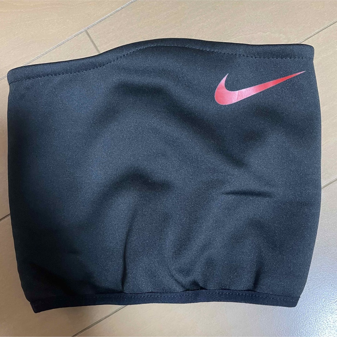 NIKE(ナイキ)のネックウォーマー　キッズ　NIKE メンズのファッション小物(ネックウォーマー)の商品写真