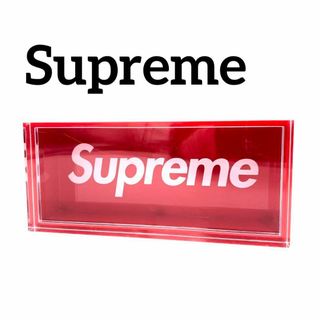 シュプリーム(Supreme)の『Supreme』シュプリーム アクリルボックスケース / レッド(その他)