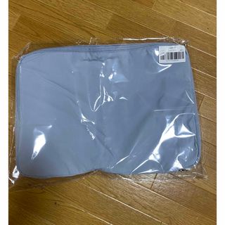 新品　圧縮　収納ポーチ　Lサイズ(旅行用品)