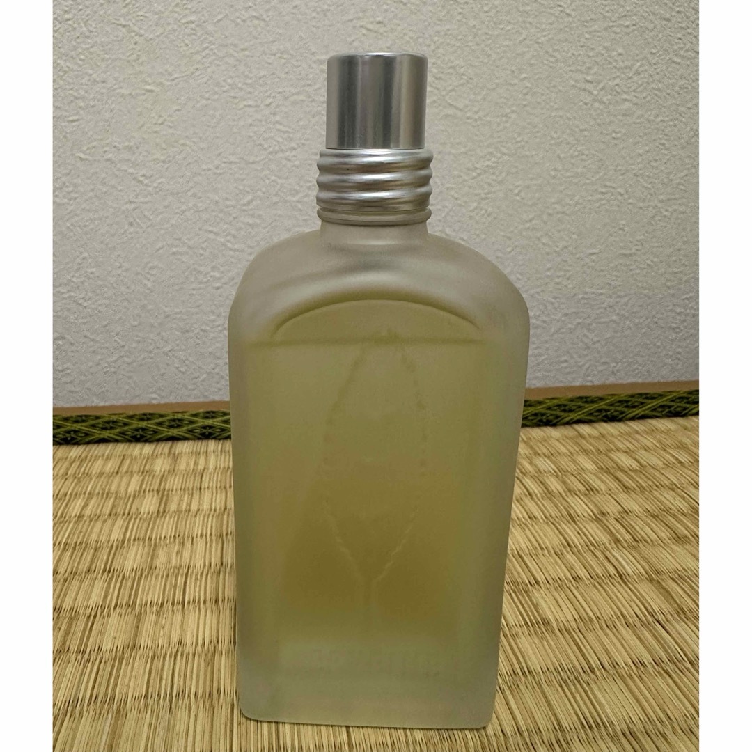 L'OCCITANE(ロクシタン)のロクシタン ミントヴァーベナ オードトワレ アロマティックシトラス 100ml コスメ/美容の香水(その他)の商品写真