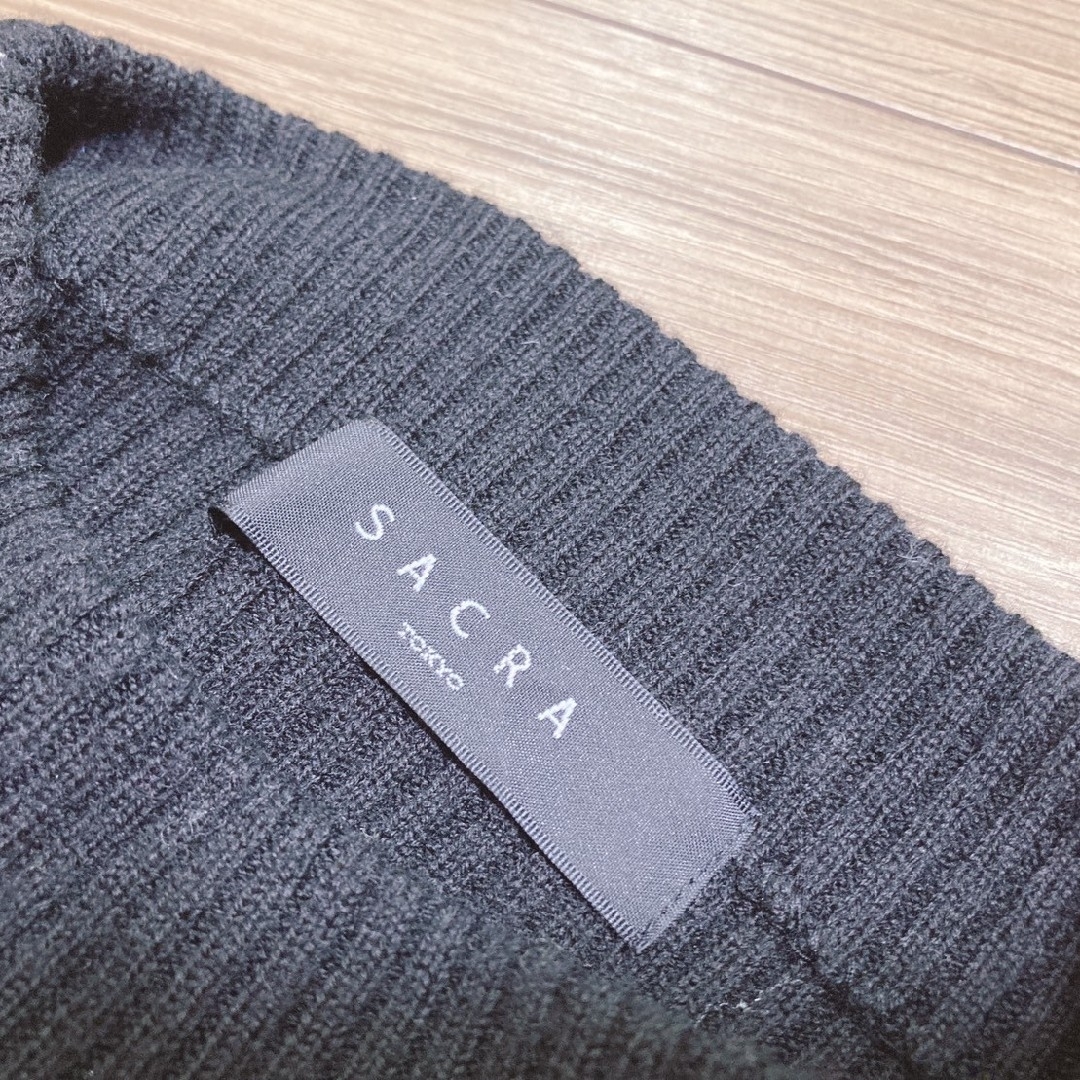 SACRA(サクラ)の大人可愛いフレアニットコーデ♡SACRAマッキントッシュスラックス レディースのトップス(ニット/セーター)の商品写真