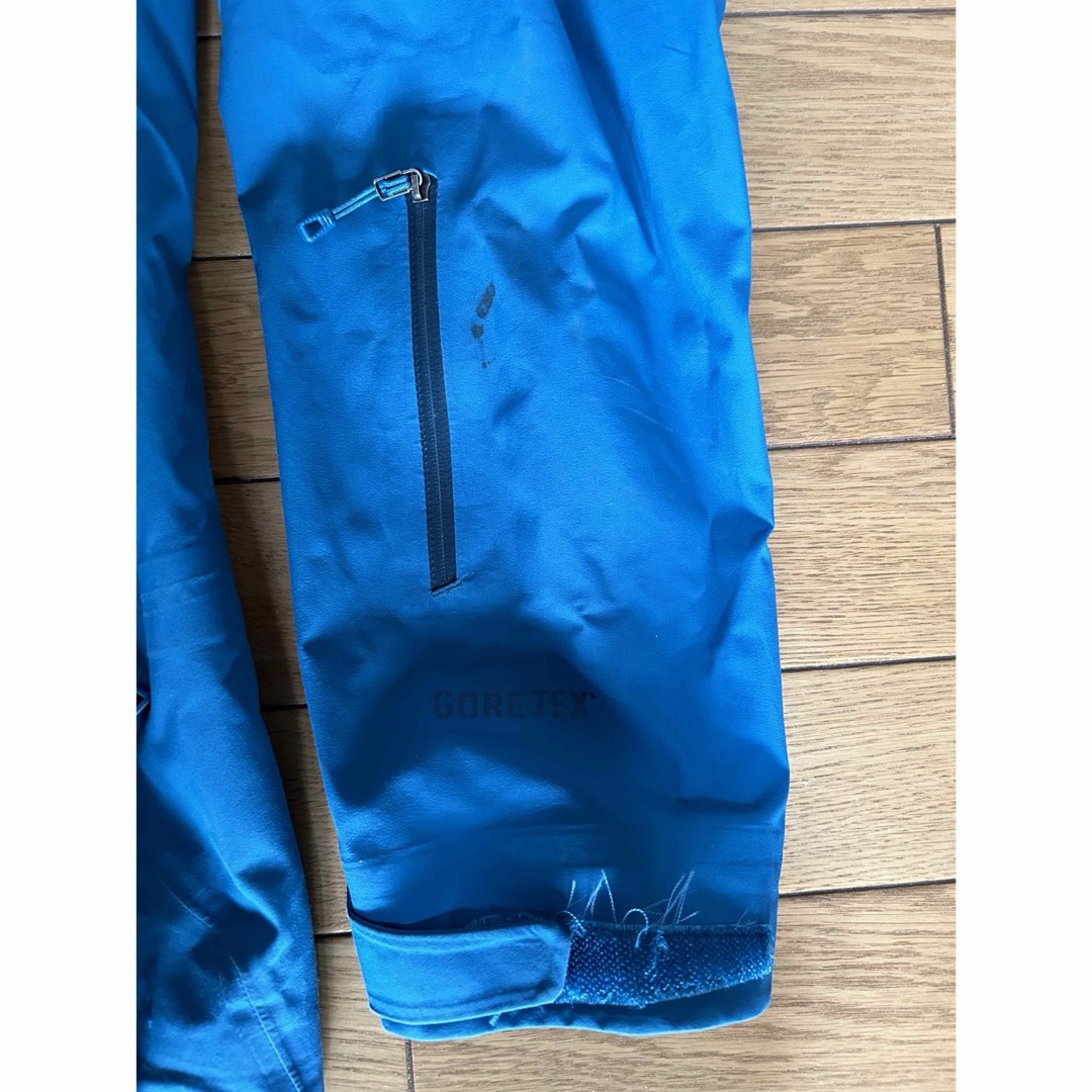 patagonia(パタゴニア)の値下げ中【希少】patagonia untracked jacket  スポーツ/アウトドアのスノーボード(ウエア/装備)の商品写真