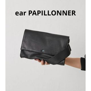 イアパピヨネ(ear PAPILLONNER)の【未使用】ear PAPILLONNER《牛革》ワイドテープショルダースリム(ショルダーバッグ)