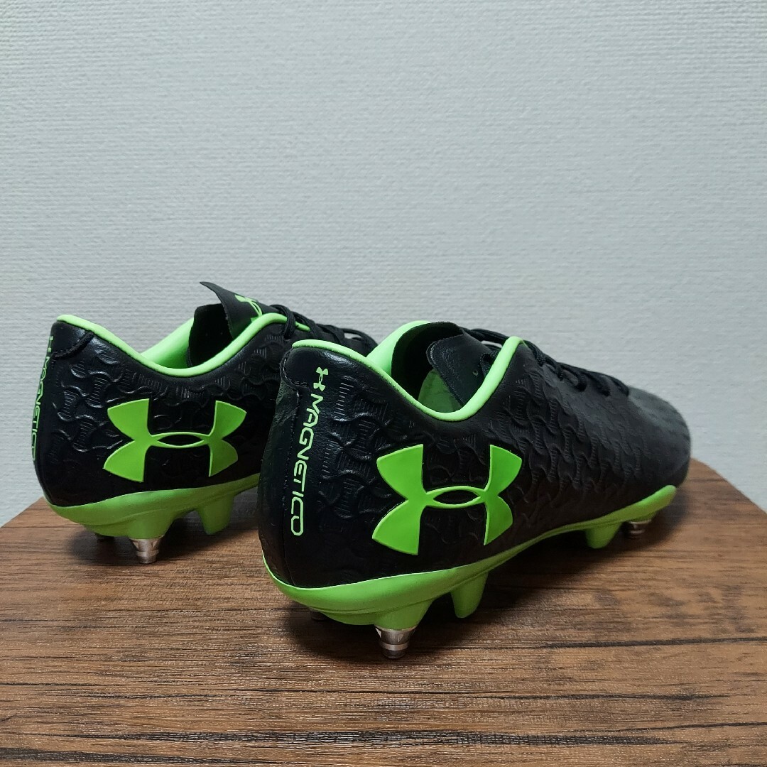 UNDER ARMOUR(アンダーアーマー)のUNDER ARMOUR　マグネティコ PRO HYB 19　未使用　26.5 スポーツ/アウトドアのサッカー/フットサル(シューズ)の商品写真