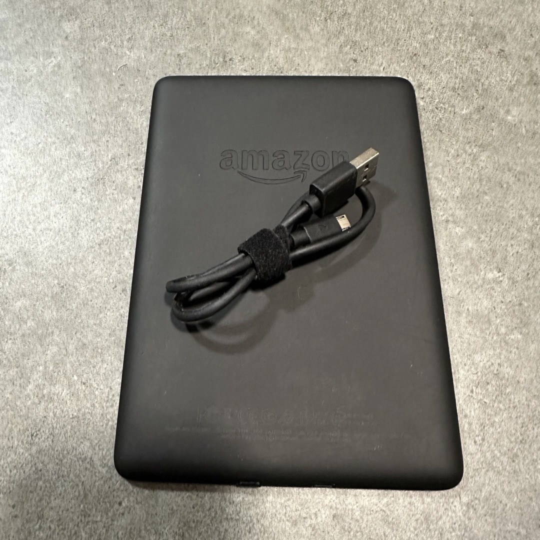 Amazon(アマゾン)のKindle Paperwhite （第10世代）電子書籍リーダー ブラック スマホ/家電/カメラのPC/タブレット(電子ブックリーダー)の商品写真