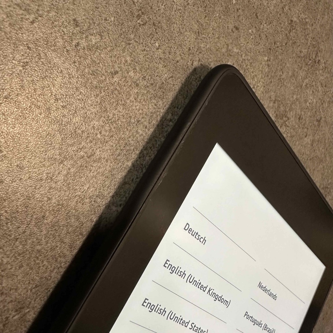 Amazon(アマゾン)のKindle Paperwhite （第10世代）電子書籍リーダー ブラック スマホ/家電/カメラのPC/タブレット(電子ブックリーダー)の商品写真