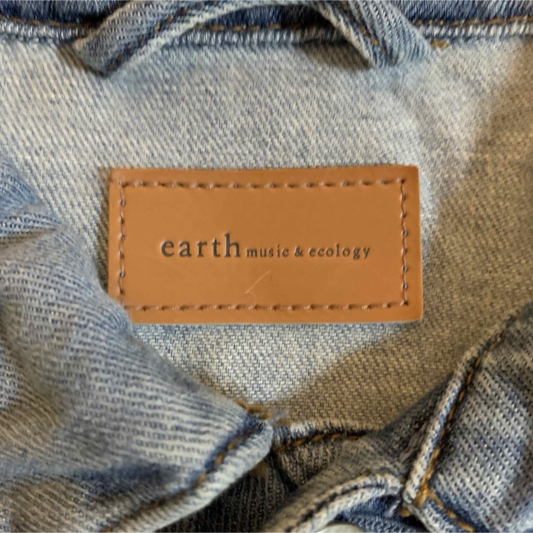 earth music & ecology(アースミュージックアンドエコロジー)のearth デニムジャケット　Gジャン　フリーサイズ  レディースのジャケット/アウター(Gジャン/デニムジャケット)の商品写真