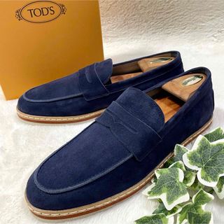 トッズ(TOD'S)の箱付 ほぼ未使用 TOD'S トッズ 23AW モカシーノ スエード ローファー(ドレス/ビジネス)