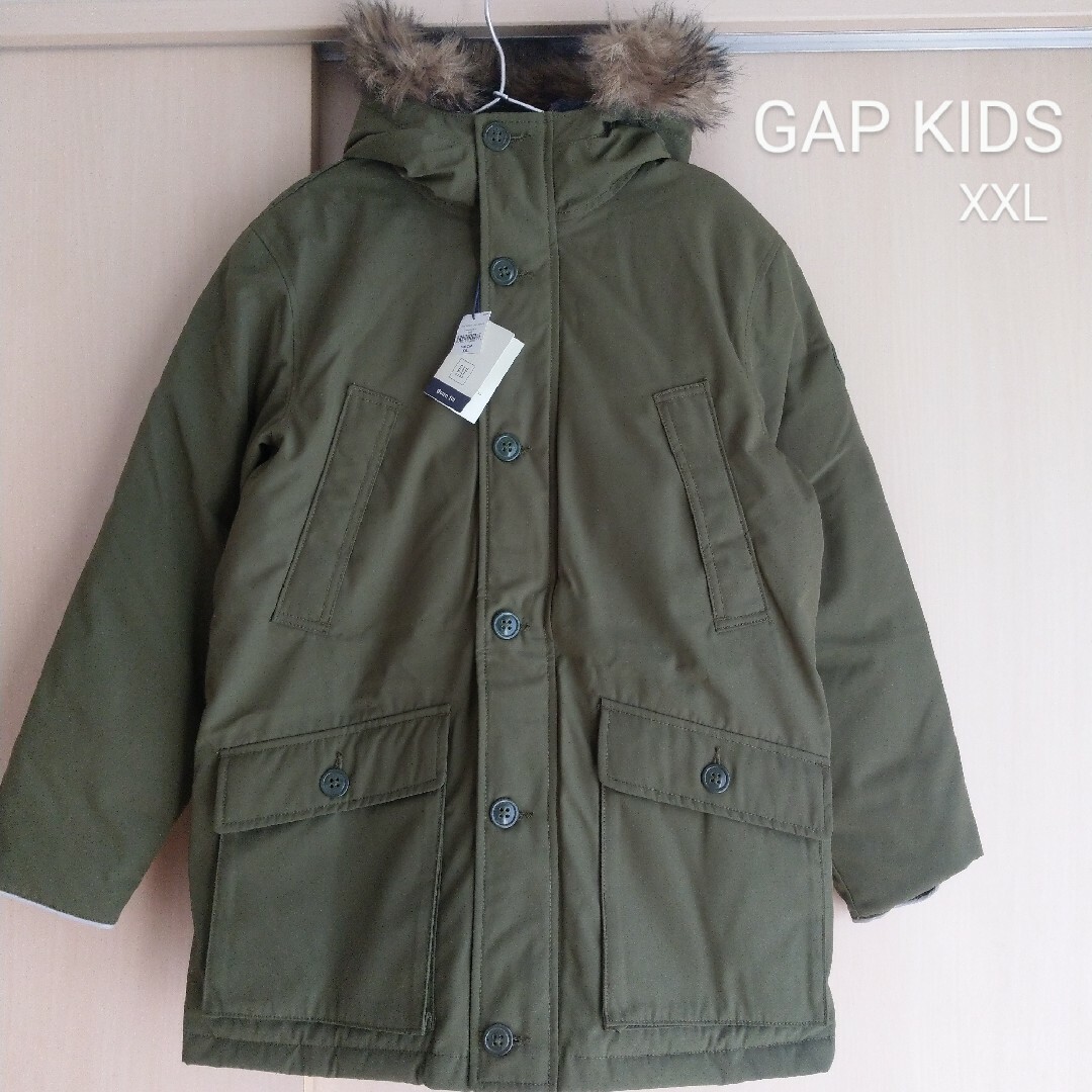 GAP Kids(ギャップキッズ)のギャップ キッズ ダウン コート カーキ XXL 160 キッズ/ベビー/マタニティのキッズ服男の子用(90cm~)(コート)の商品写真