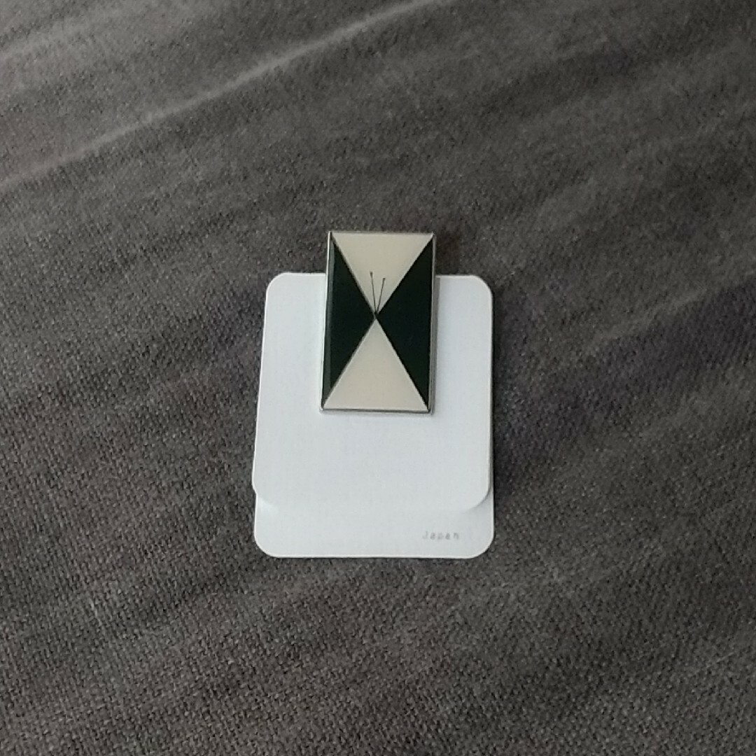 mina perhonen(ミナペルホネン)のperhonen puzzle ピンブローチ レディースのアクセサリー(ブローチ/コサージュ)の商品写真
