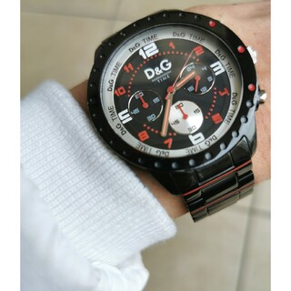 ドルチェアンドガッバーナ(DOLCE&GABBANA)のD&G TIME メンズ腕時計 個性派の赤いライン(腕時計(アナログ))