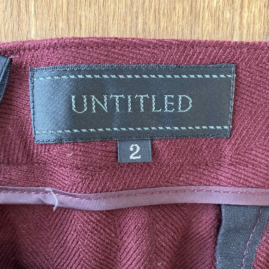 UNTITLED(アンタイトル)のuntitled パンツ　タック　レッド　2 レディースのパンツ(カジュアルパンツ)の商品写真